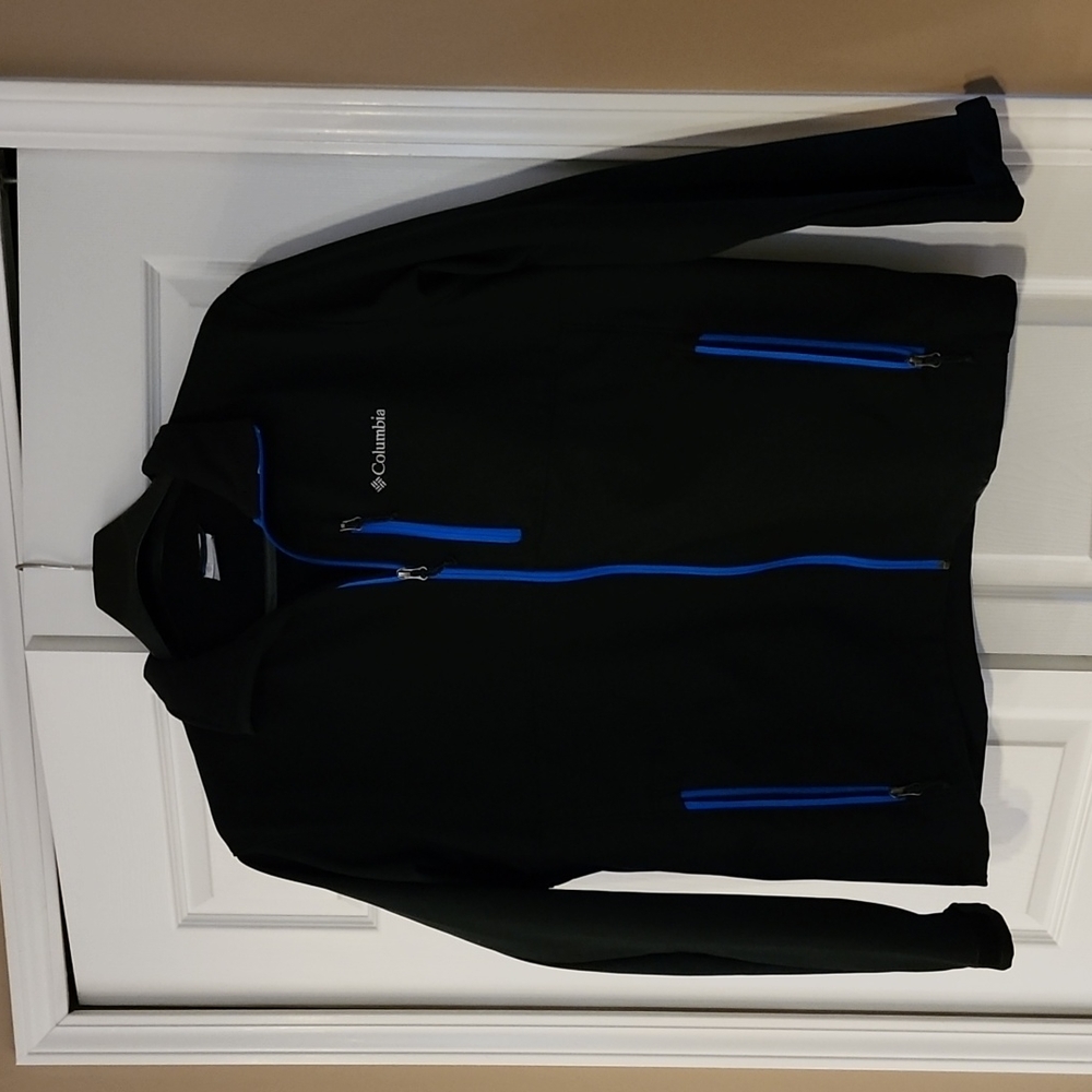 Men's black Columbia soft shell coat XL